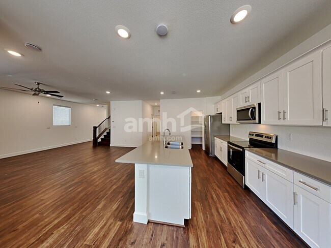 Foto del edificio - 2842 Hot Cider Ave