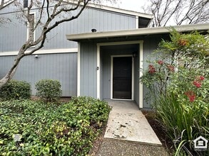 Building Photo - 19167 Robinson Rd