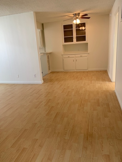 Living room/dining area - 3652 Mentone Ave