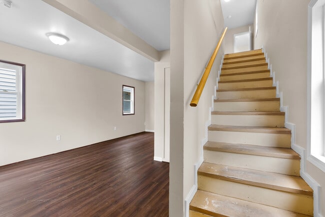 Foto del edificio - 708 2nd Ave