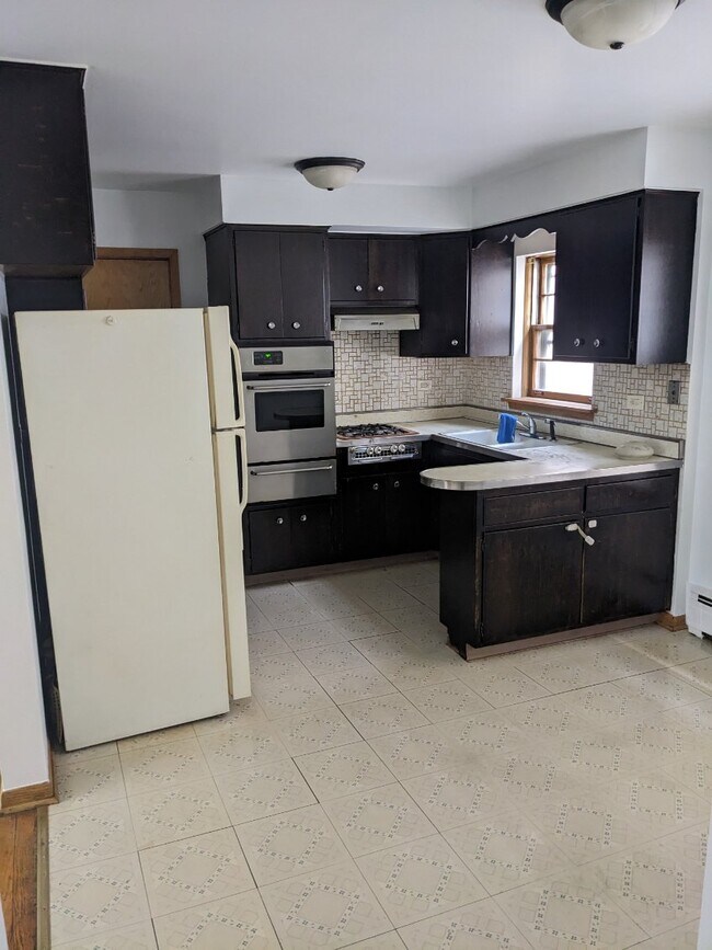 Building Photo - 2403 N 75th Ct