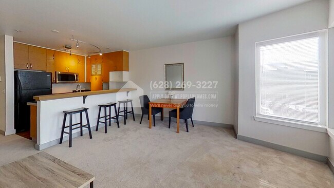 Foto del edificio - 2440 Western Ave