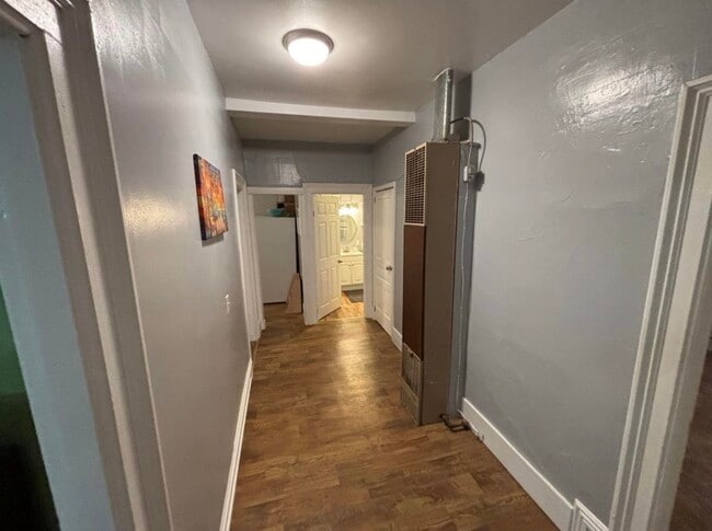 Building Photo - Stewart Ave Apartment #2