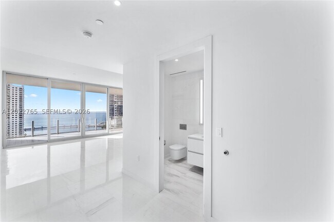 Building Photo - 300 Biscayne Blvd