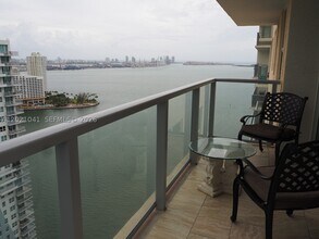 Building Photo - 1155 Brickell Bay Dr