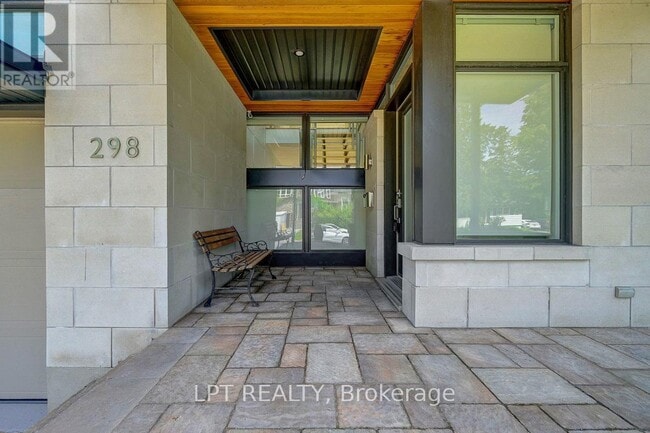 Photo du bâtiment - 298 Crestview Rd