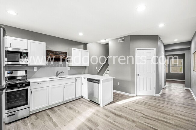 Foto del edificio - MOVE IN SPECIAL: HALF OFF THE FIRST MONTH’...