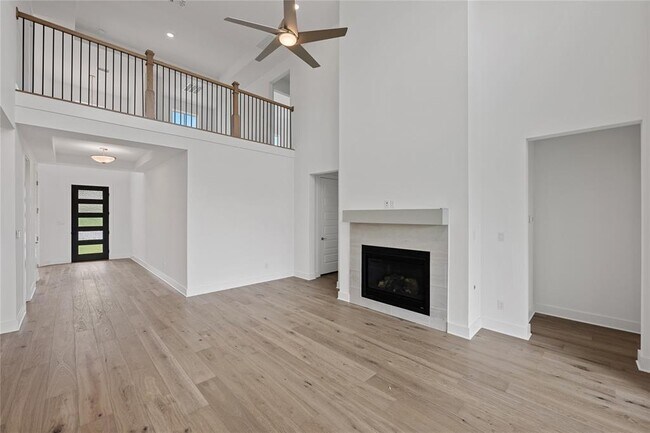 Building Photo - 694 Iron Willow Lp