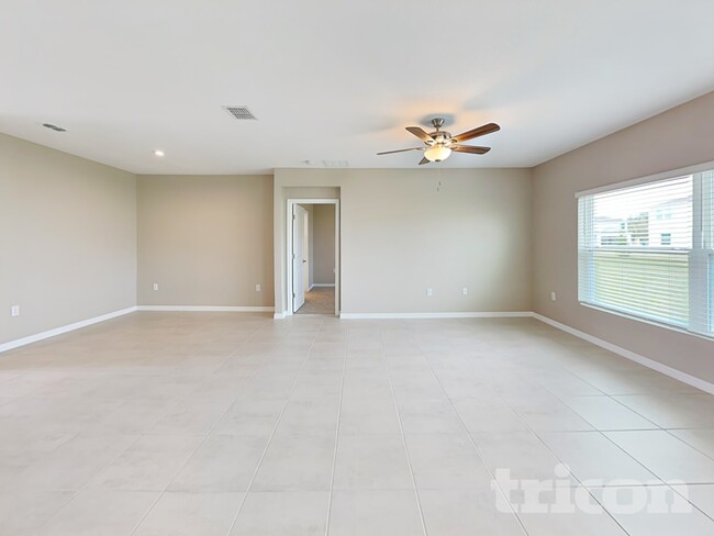 Foto del edificio - 212 Garnet Ave