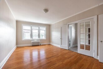 Building Photo - 1333 W Birchwood Ave