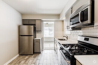2BR, 2BA - Ontario - ReNew on Naper