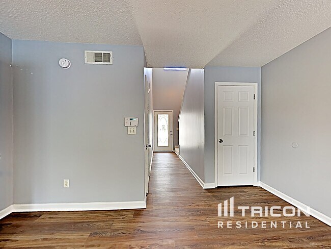 Building Photo - 2191 Tuley Dr