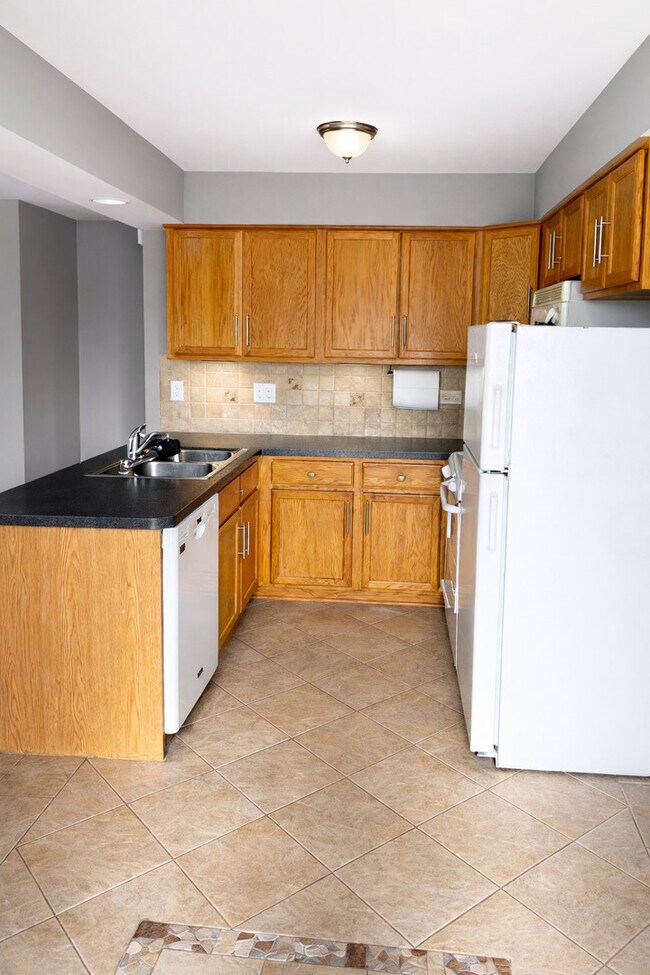 Foto del edificio - 1224 Inverrary Ln