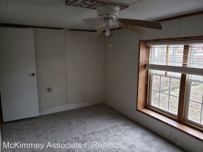 Building Photo - 3 br, 2 bath House - 15402 HIGHWAY 107