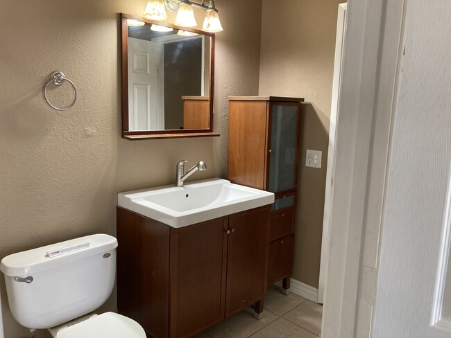 Building Photo - 3100 Andre Ln
