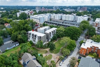 Building Photo - 456 Parkway Dr NE