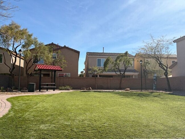 Building Photo - First Show: The first open showing is on Wed 3/25 at 4pm. Please be prompt. We will be processing...