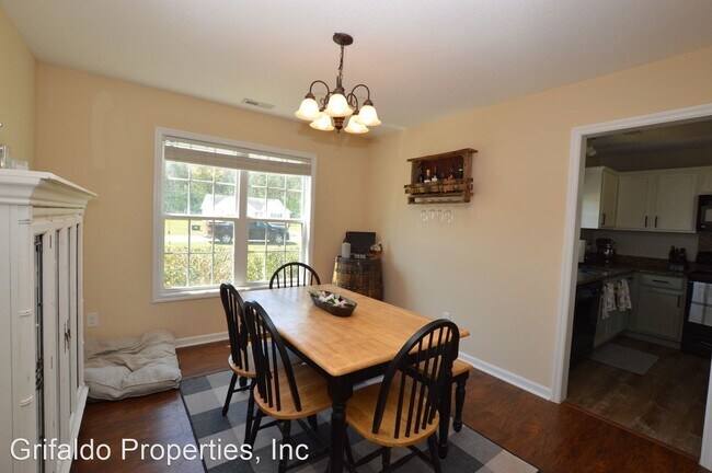 Foto del edificio - 4 br, 2.5 bath House - 108 Mandy Lane