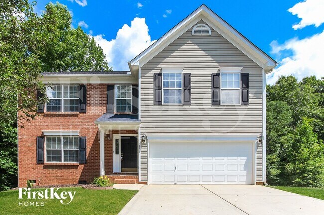 Building Photo - 2217 Thorn Crest Dr