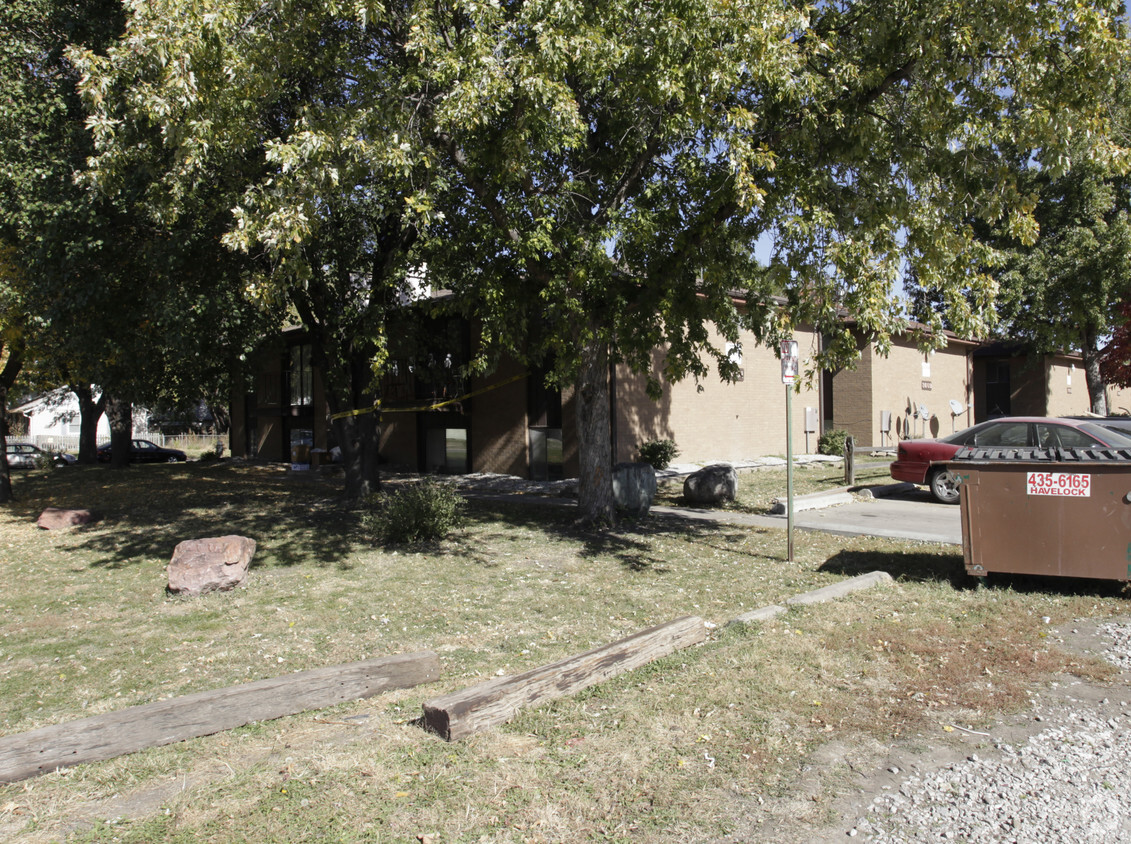 Building Photo - East Campus Four Plex