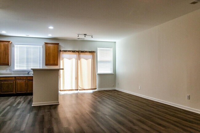 Building Photo - 508 Rendezvous Rd