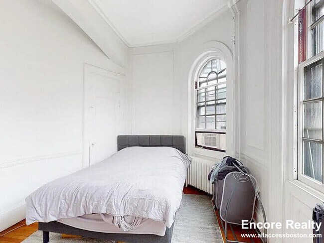 Foto del edificio - 1 Gloucester St