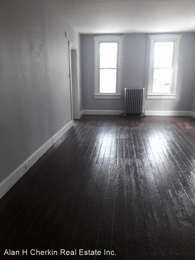 Foto del edificio - 3 br, 2 bath House - 164 Main Street