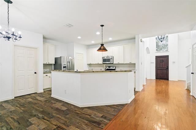 Building Photo - 208 N Arbor Ridge Dr