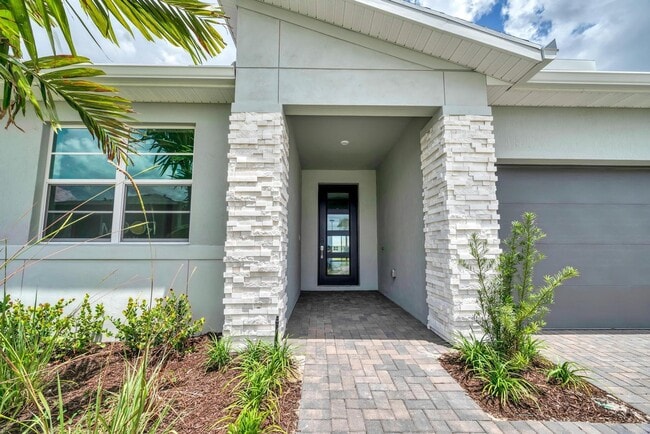 Building Photo - CADENCE PHASE III