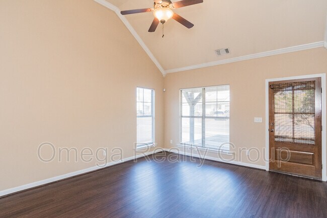 Building Photo - 523 Village Springs Ln
