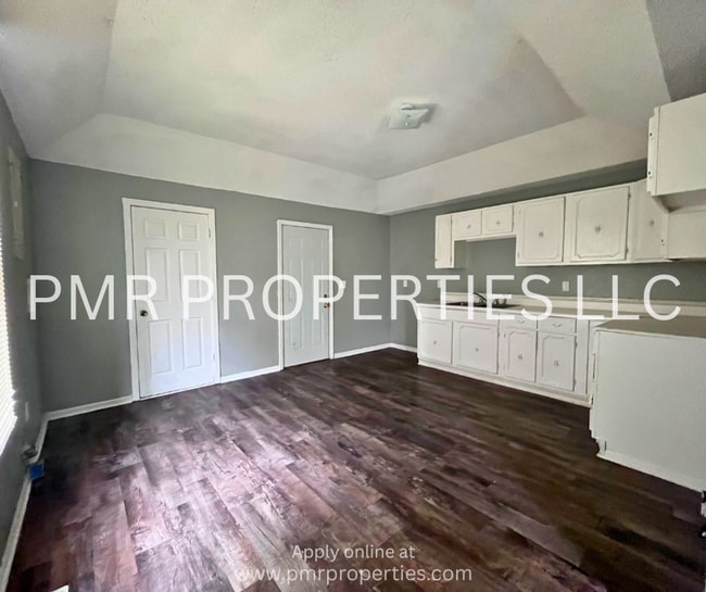 Building Photo - 1 Bedroom/1 Bathroom House