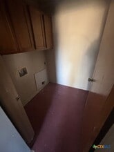 Building Photo - 1813 Cedarhill Dr