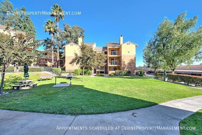 Building Photo - 10655 Lemon Ave