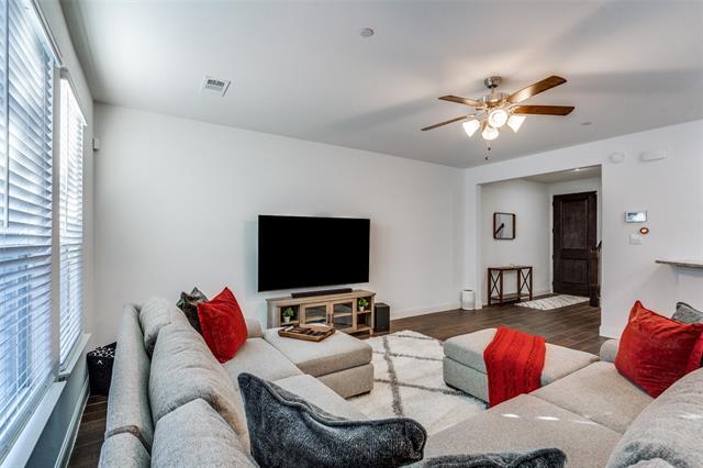 Building Photo - 203 Tortugas Dr