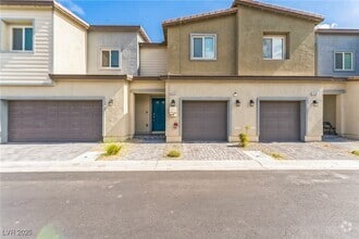 Building Photo - 4242 Lunar Cyn Ave