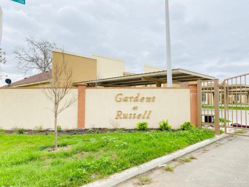Primary Photo - 2108 Russell Rd