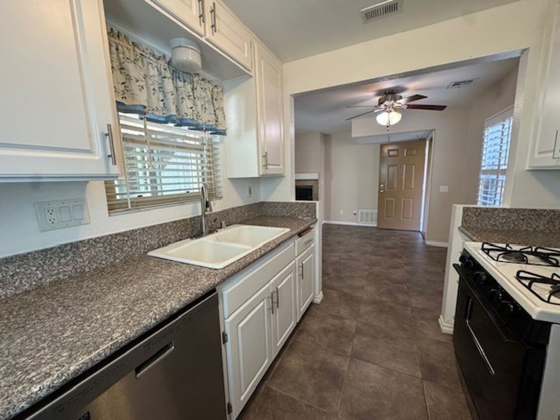 Primary Photo - Beautiful & Private Condo in the Sought-After Terra Vista Community