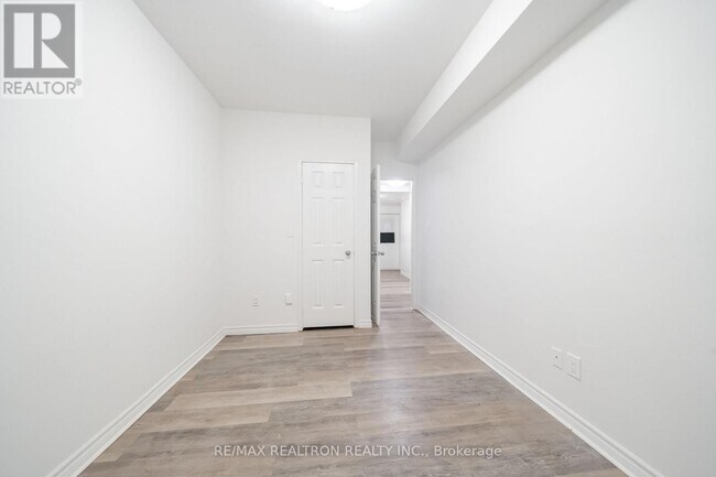 Photo du bâtiment - 414 Jarvis St