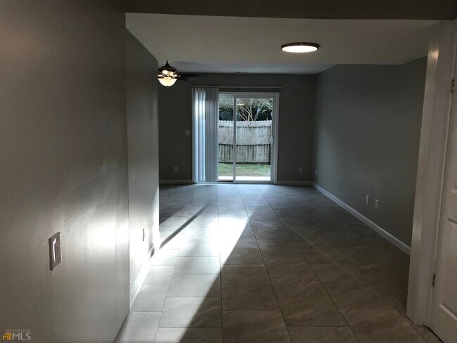 Foto del edificio - 111 Myrtle St