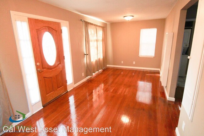 Building Photo - 2 br, 1 bath House - 1052 Ramona Avenue