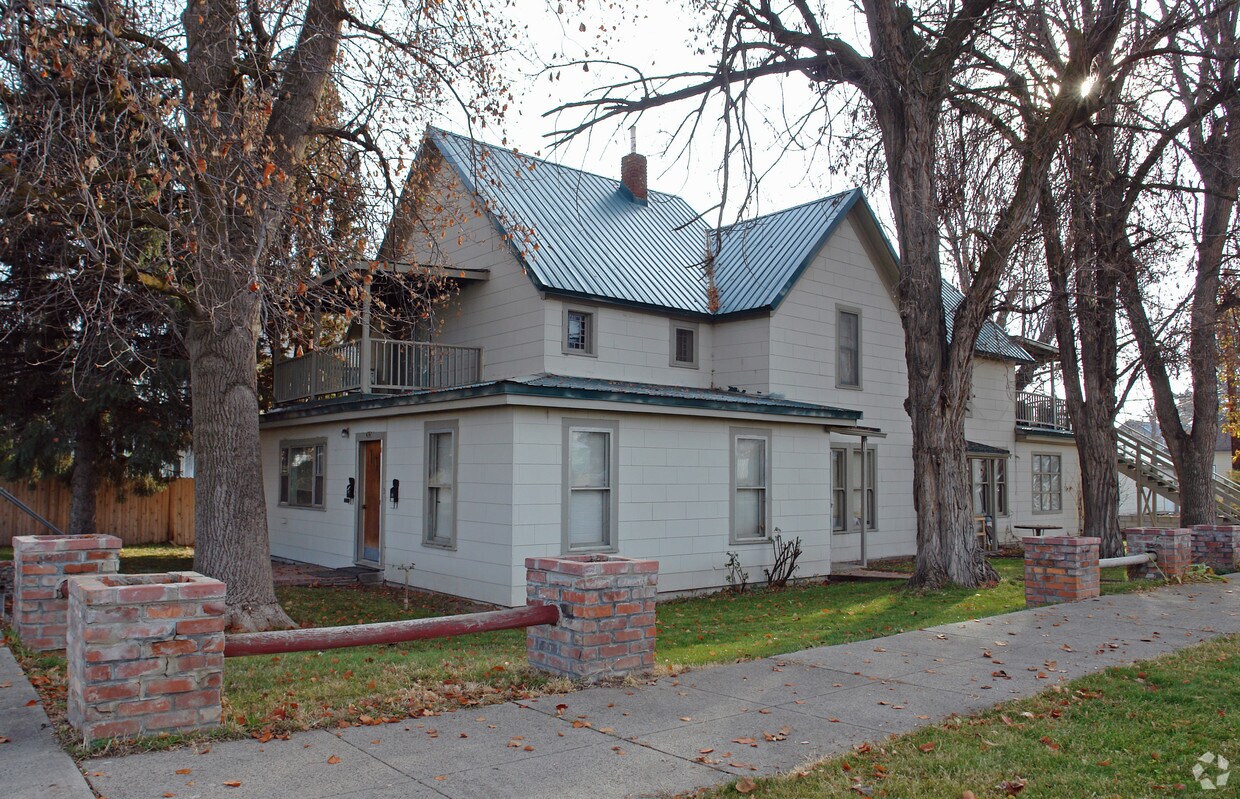 303 E Main St, Weiser, ID 83672 Apartments in Weiser, ID