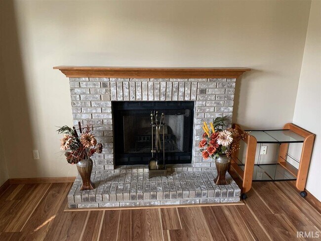 Foto del edificio - 9420 Bridgewood Pl