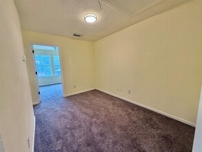 Building Photo - 4748 Clover St