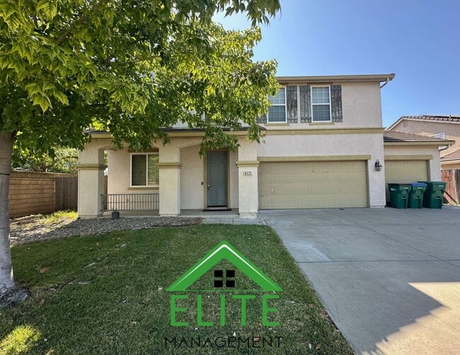 Building Photo - Spacious 6-Bedroom Home with Two Master Su...