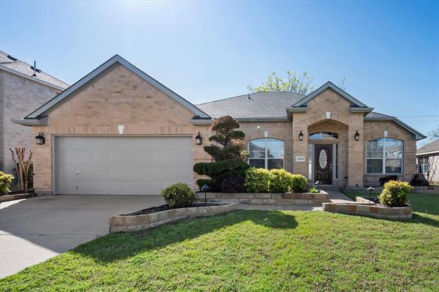 Building Photo - 2204 Windcastle Dr