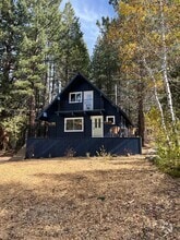 Building Photo - 2161 Pinewood Dr