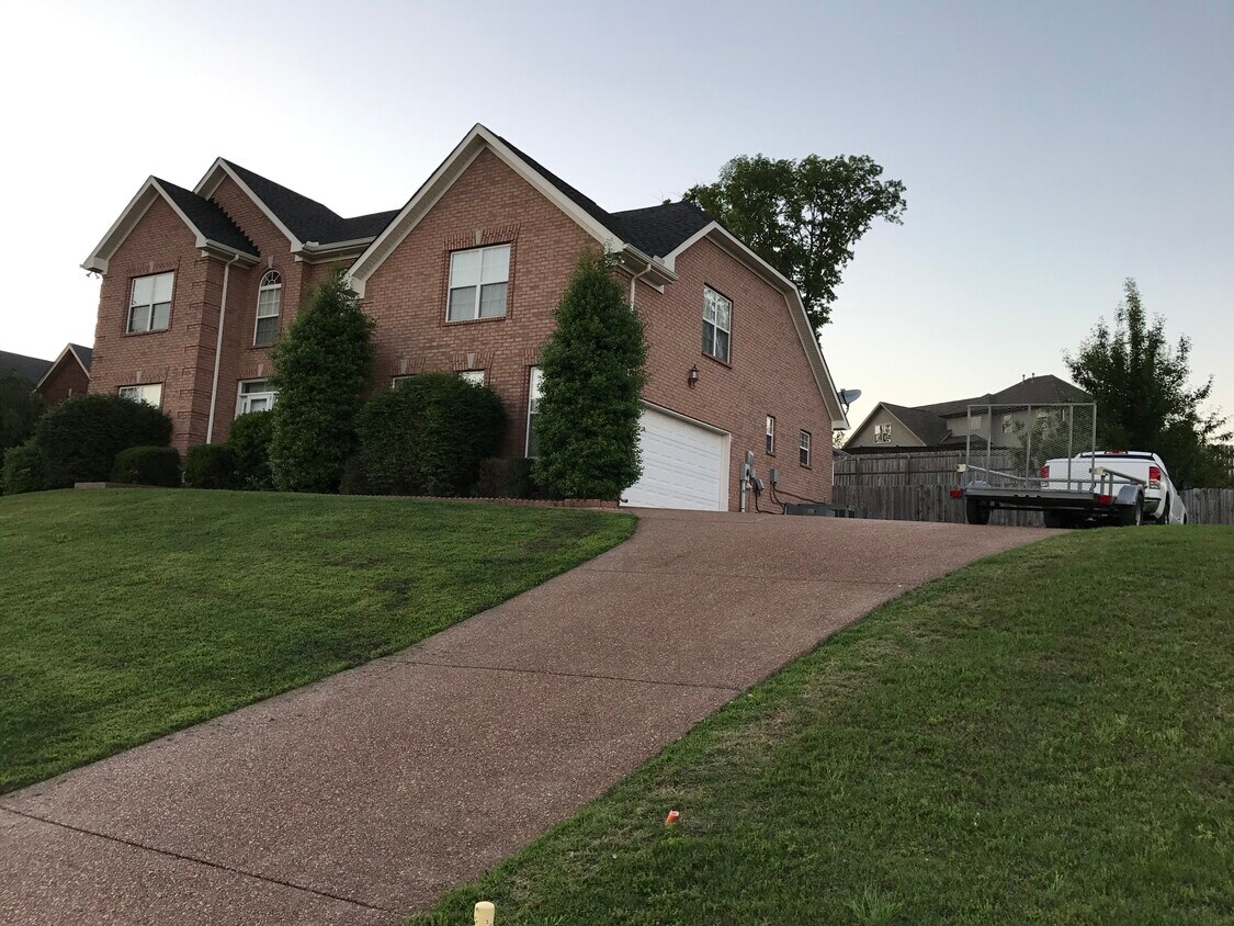 House Front - 223 Crooked Creek Ln