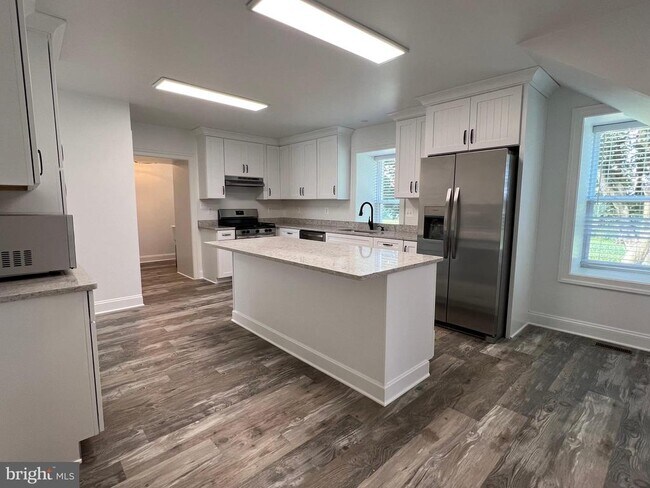 Foto del edificio - 8358 Woodville Rd