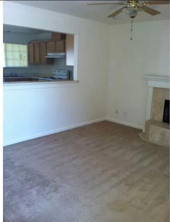 Foto del edificio - Available 4 bedroom in Rohnert Park.~ 707-...