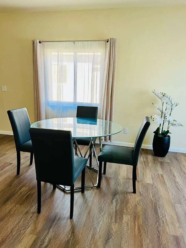Foto del edificio - 314 N 6th St